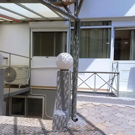 Sam'S View City Heart Tripoli - Beautiful Apartment With Backyard Exterior photo